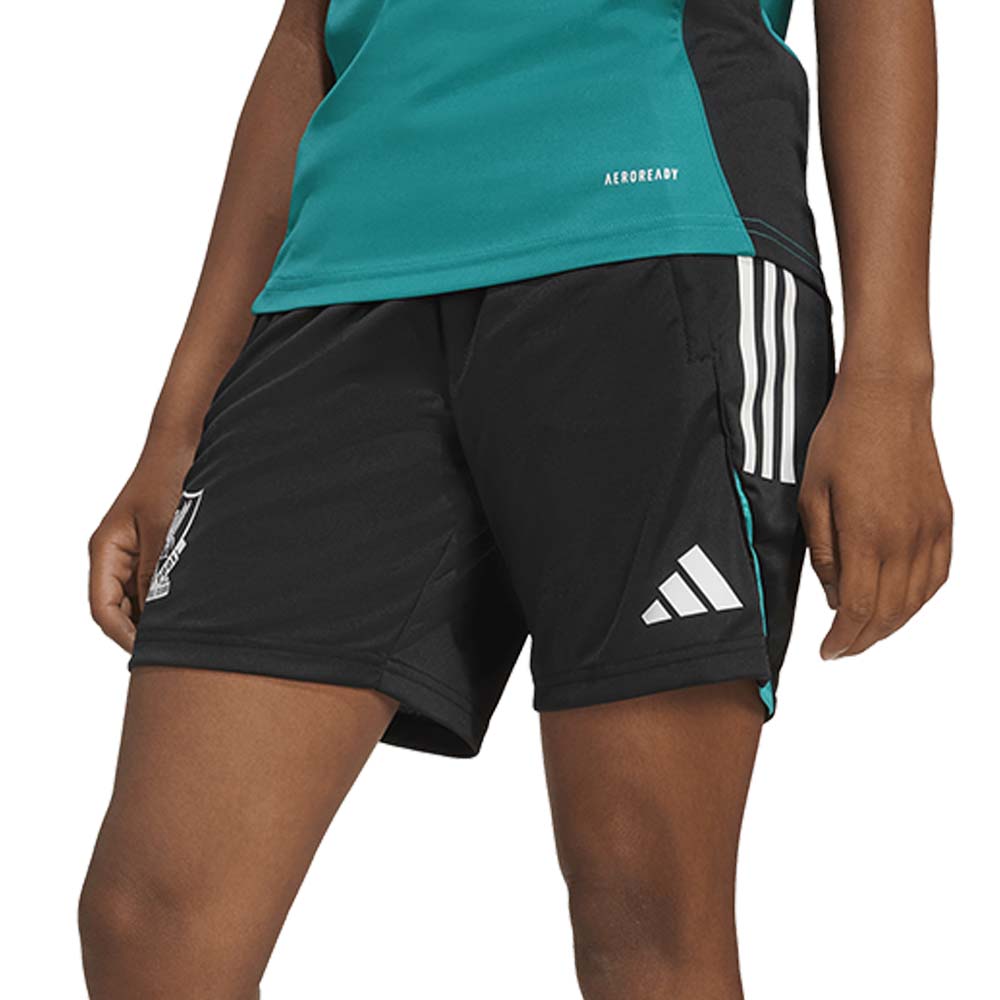 ADIDAS Liverpool FC Tiro 25 Competition Training กางเกงฟุตบอลขาสั้นเด็ก