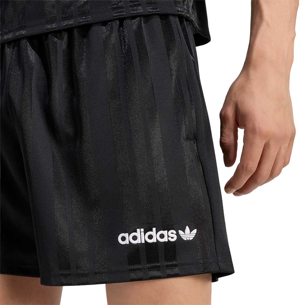 ADIDAS Liverpool FC EQT กางเกงฟุตบอลขาสั้นผู้ชาย
