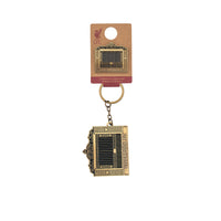 LFC Shankly Badge And Keyring Set