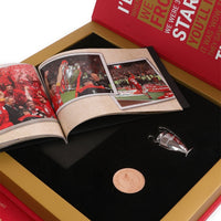 LFC Signed Istanbul 2005 Commemorative Squad เสื้อแข่งบรรจุกล่องสะสม